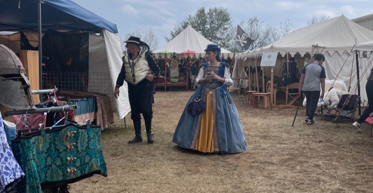 This Arkansas Fall Festival Turns A Fairground Into A Medieval Village With Nearly 150 Merchants