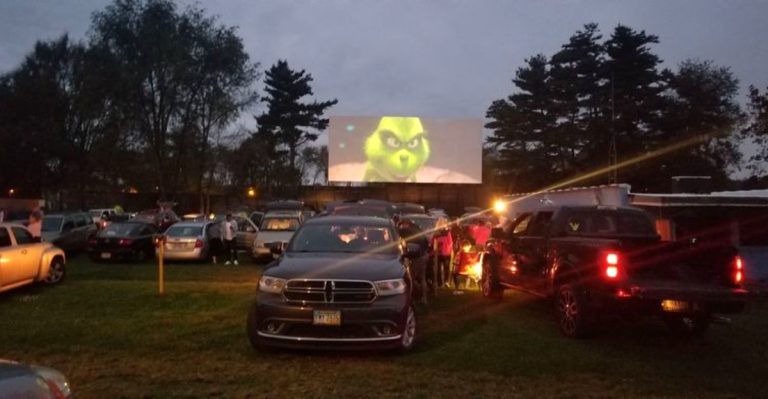 This Old-School Ohio Drive-In Theater Still Shows New Releases For A Surprisingly Affordable Price