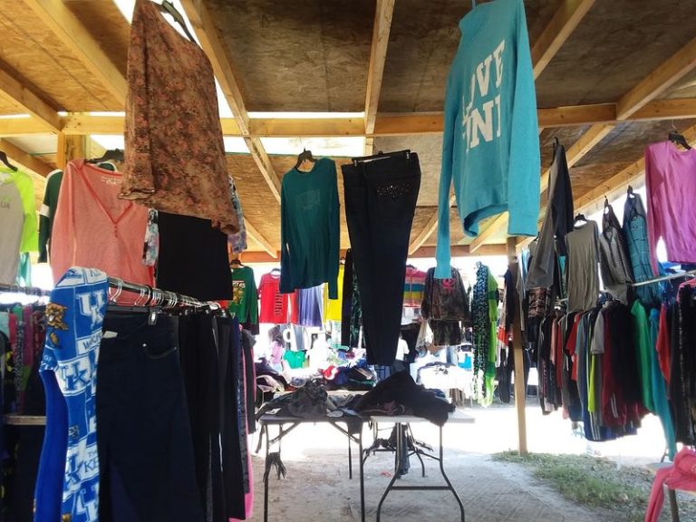 These 9 Enormous Washington Flea Markets Hide So Many Treasures You’ll Need The Whole Day
