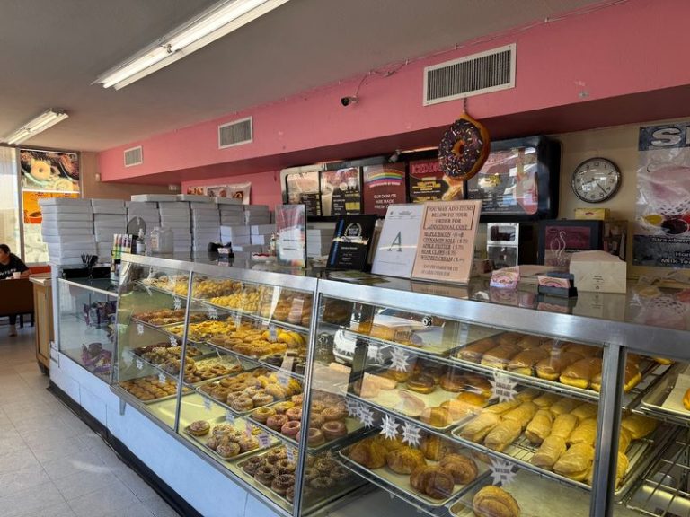 This Old-School Family-Run Arizona Donut Shop Makes What Fans Call The Best Donuts Around