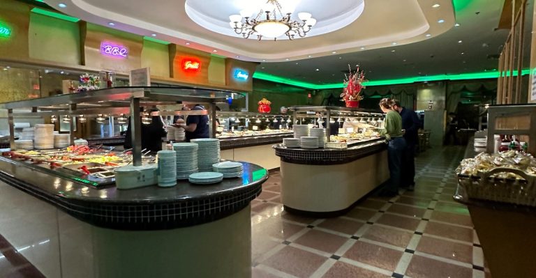 New Jersey’s Buffet That Has Everything A Serious Food Lover Could Ask For