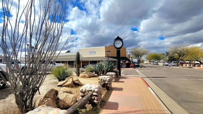 This Gorgeous Little Arizona Town Has No Crowds And All The Peace You Could Want