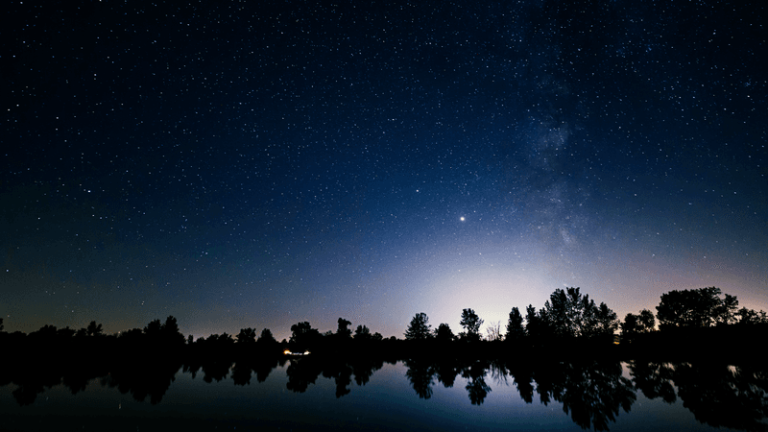 Starry Skies Get Surprisingly Dark At This Quiet Illinois Park Built For Stargazing Families