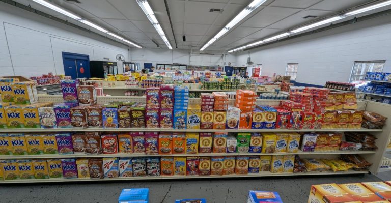 This Alabama Grocery Store Keeps Locals Coming Back With Prices That Make A Difference
