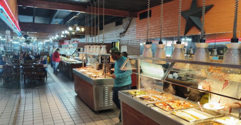 The Arkansas All-You-Can-Eat Buffet Locals Say Everyone Should Try At Least Once