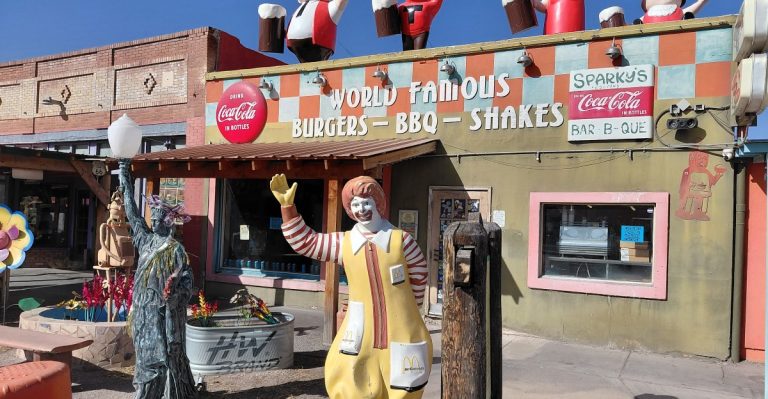This New Mexico Burger Joint Has Giant Food Mascots Watching Over The Parking Lot