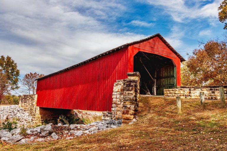 This Mississippi River Town Is A Short Drive From A Covered Bridge You Can Still Walk Across