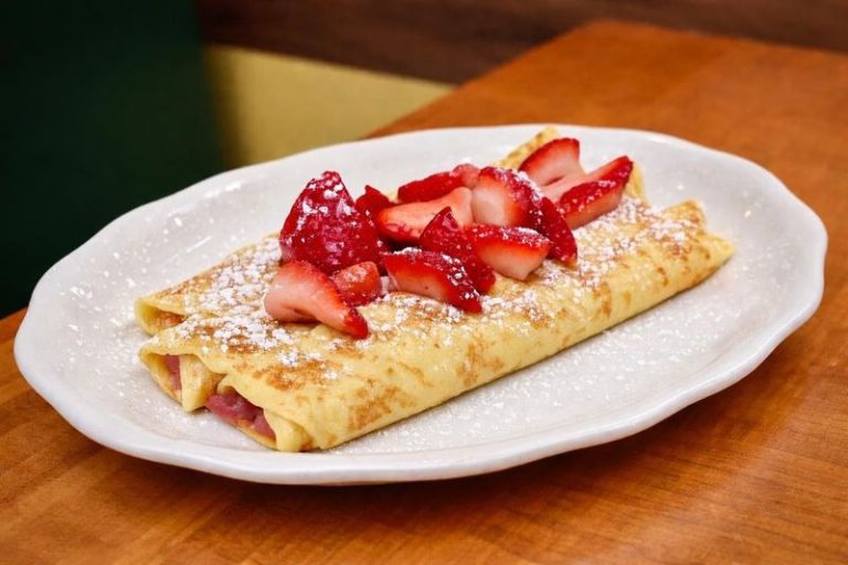 These 4 Illinois Pancake Houses Fold Their Fresh Blintzes Around Sweet Cheese