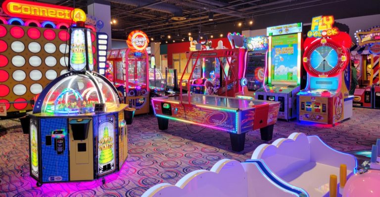 This Huge Indoor Maine Entertainment Center Offers A Rainy-Day Adventure Worth The Drive