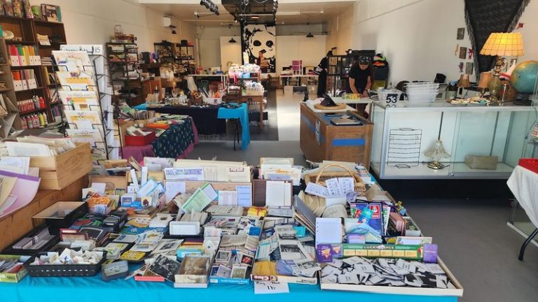 This Arizona Craft Store’s Donated Supplies Rotate So Often Every Visit Feels Like A Treasure Hunt