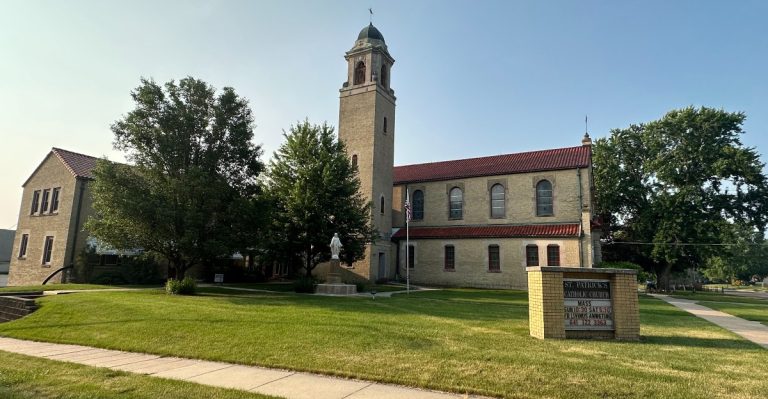 This Iowa Town Is Quiet, Affordable And Surprisingly Appealing To People Ready For Retirement