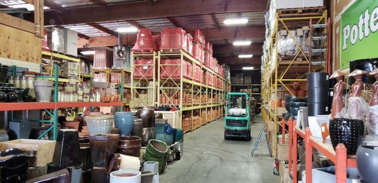 This Washington Pottery Warehouse Is A Hidden Goldmine For Cheap Pots And Garden Finds