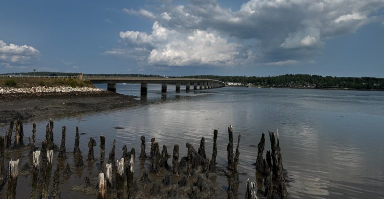 People Travel From All Over Maine To Unplug In This Stunning Coastal Town