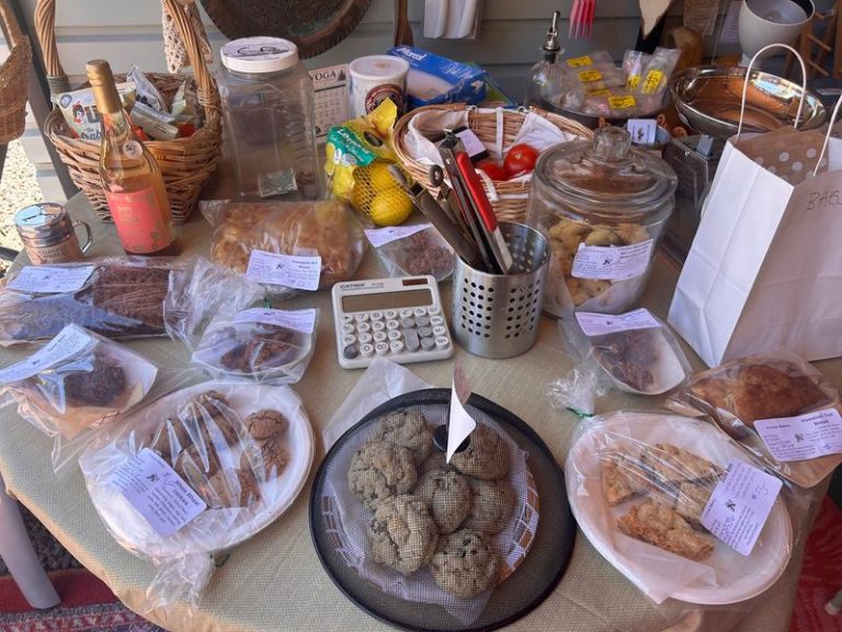 This Little Arizona Farm Stand Bakery Makes Everything From Scratch And Is Worth The Drive Up North