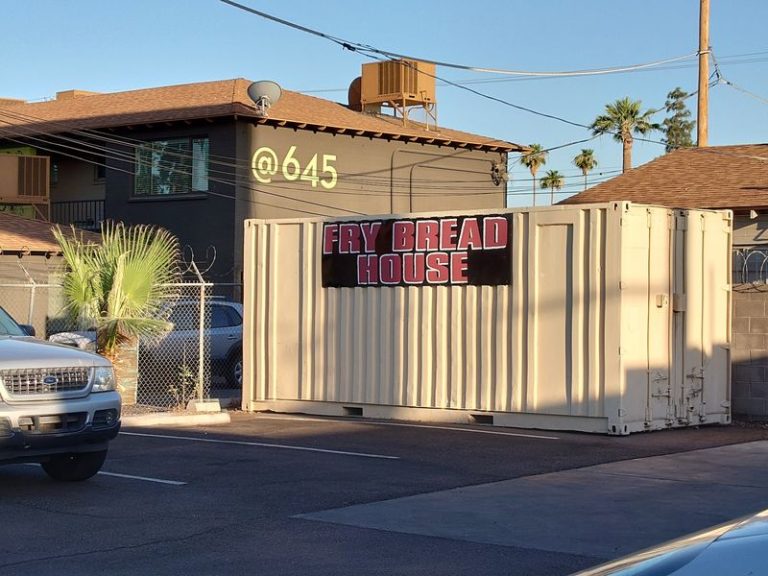 You Scoop Real Fry Bread And Red Chile At This Navajo Kitchen In Arizona