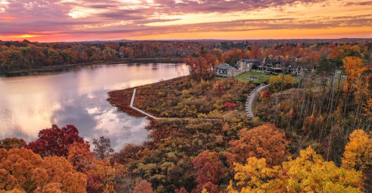 10 Ohio State Park Lodges That Make A Cozy Base For Fall Exploring