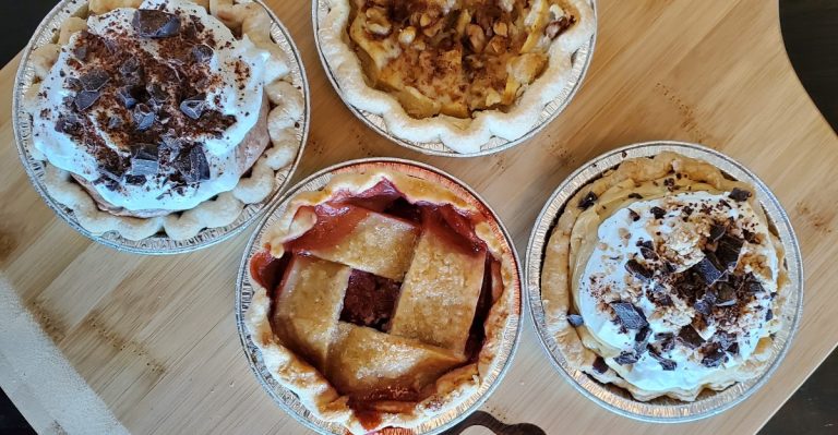 This Tiny Pie Shop In Iowa Has People Driving Across The State For A Slice