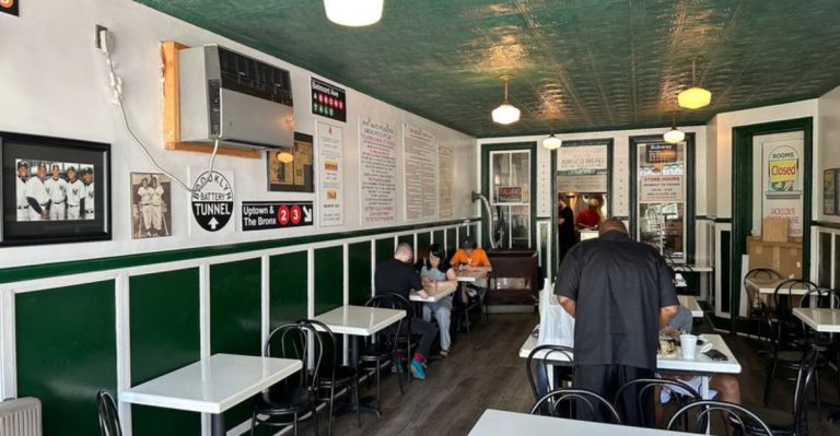 The Best Cheeseburger In Pennsylvania Is Served Inside This Hole-In-The-Wall Restaurant