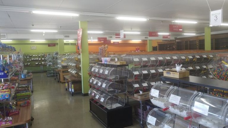 These 7 Illinois Bulk Stores Where Pantry Staples Fill Your Cart For Less