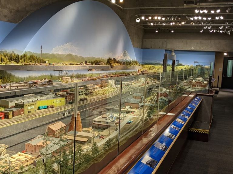 A Big Model Railroad Recreates Washington State History At Washington’s History Museum
