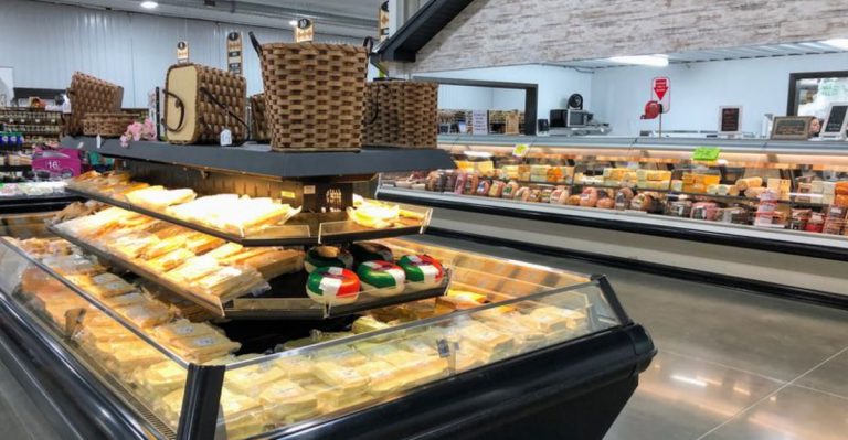 Missouri Families Love This Huge Grocery Store For Its Unexpected Savings