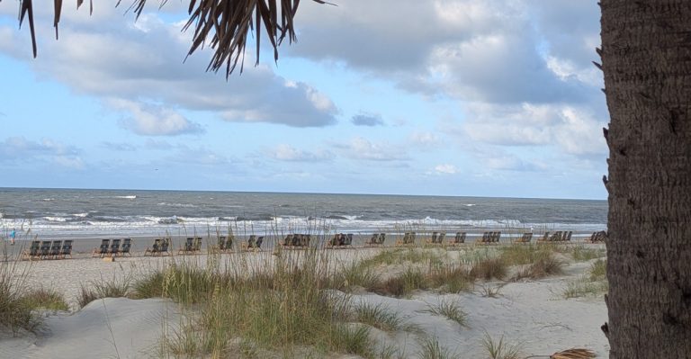 This South Carolina Coastal Inn Has A Peaceful Pool, Comfy Loungers, And Ocean Breezes