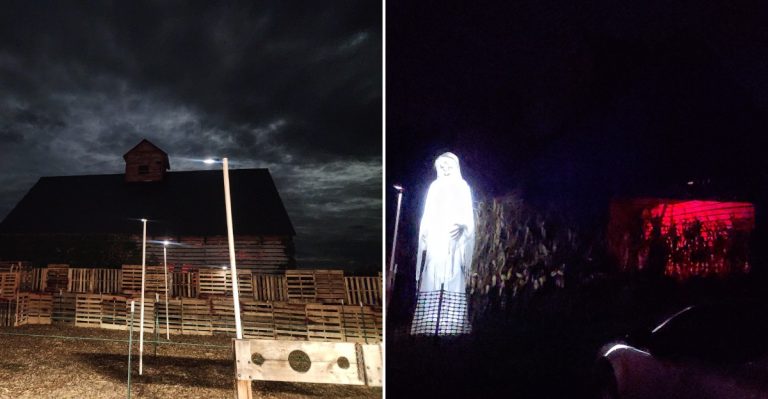 This Illinois Halloween Festival Only Appears For 10 Nights, And The Whole Trail Comes Alive After Dark