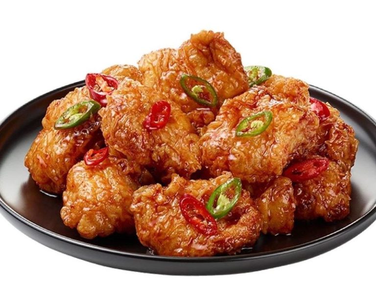 We Narrowed Down The Best Chicken Wings In Illinois To These 10 Spots