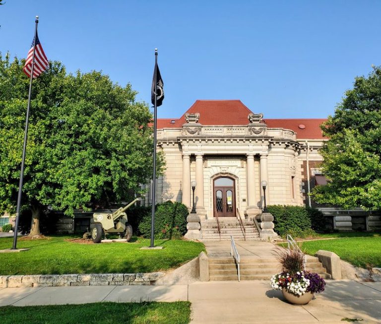 This Illinois War Museum Brings WWII History To Life With Authentic Artifacts And Veteran-Led Tours