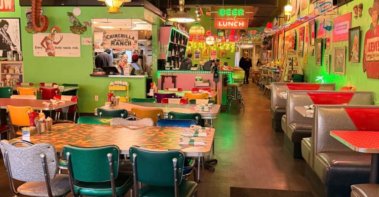 This Quirky New Hampshire Cafe Serves French Toast That Feels Like A Full Brunch Adventure