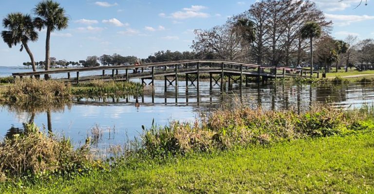 Few People Realize This Florida Park Has Wooden Bridges Leading To Tiny Islands