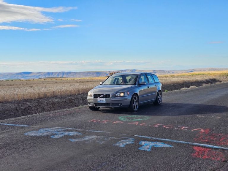 Put Your Car In Neutral On This Washington Gravity Hill And Watch It Drift Uphill