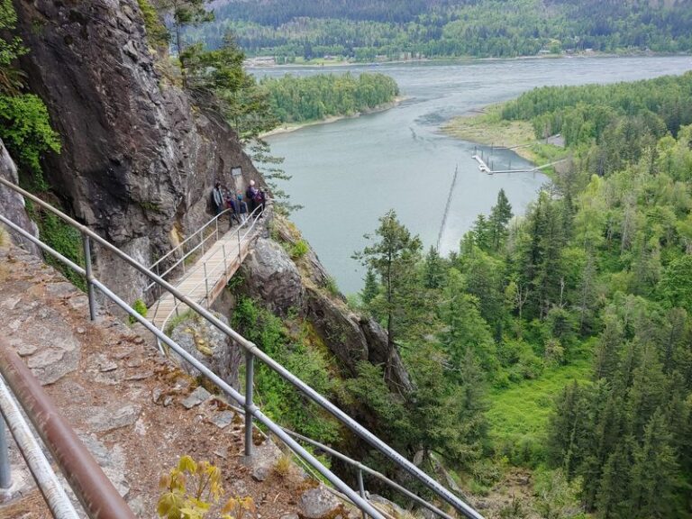 This Giant Basalt Rock in Washington Has Handrails All the Way Up to a Jaw-Dropping Columbia River View