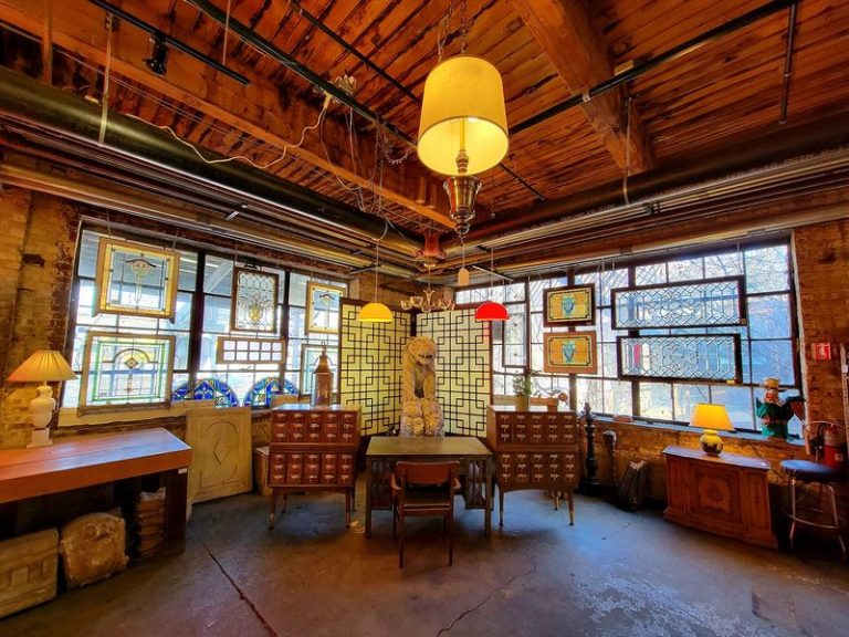 Old Barn Wood, Clawfoot Tubs And Vintage Mantels Fill These 9 Illinois Salvage Yards