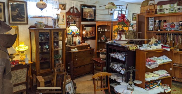 Why Vintage Hunters Are Flocking To This Pennsylvania Thrift Store In The Middle Of Nowhere