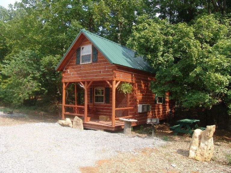 8 Rustic Cabins In Illinois That Feel Just Like A Rocky Mountain Getaway
