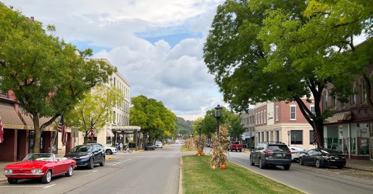 This Pennsylvania Town Where Fall Temperatures Stay Perfectly Crisp All Season