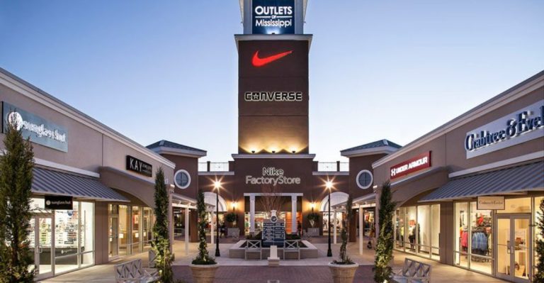 The Mississippi Outlet Center Locals Love For A Laid-Back Shopping Day
