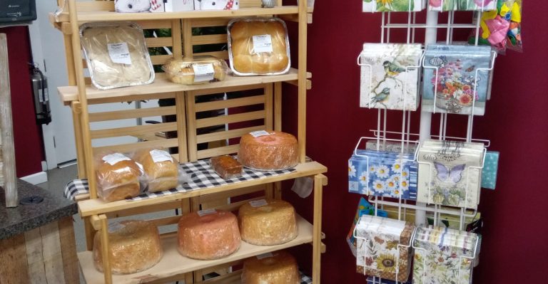 This Giant Kansas Store Feels Like An “Amish Walmart” With Aisles Of Unexpected Bargains