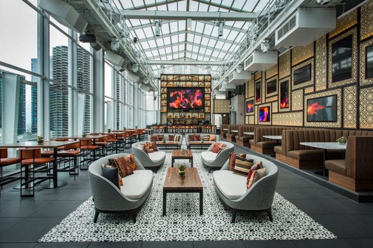 This Illinois Rooftop Restaurant Pairs 27th-Floor Skyline Views With Bao Buns And A DJ-Fueled Night Out