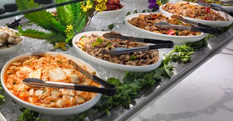 North Carolina Locals Have A Favorite Seafood Buffet And It’s Easy To See Why