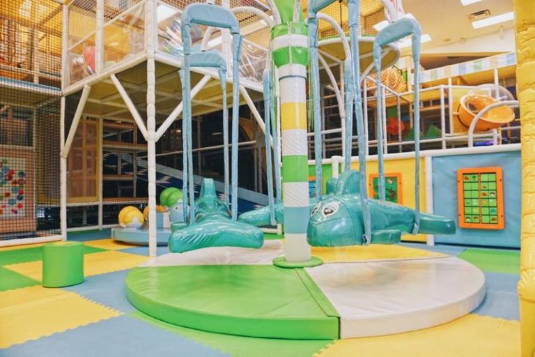 Snow-Free Holiday Fun Awaits Kids Inside These 10 Washington Indoor Play Parks