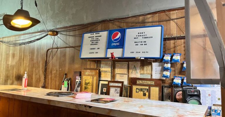 This Mississippi Restaurant Is Famous For A Dish You Probably Wouldn’t Expect To Find There