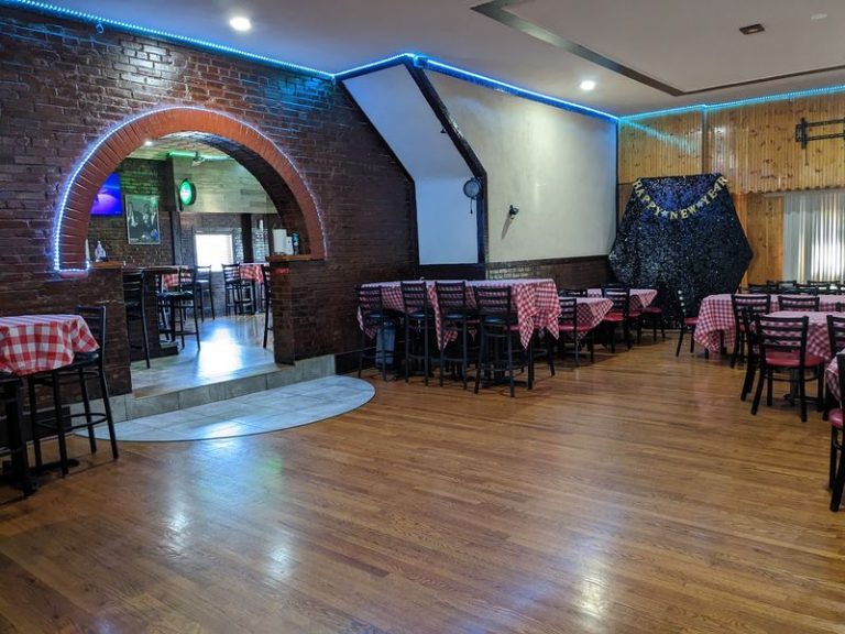 You Can Warm Up With A Steaming Bowl Of Goulash At These 7 Illinois Hungarian And Eastern European Spots