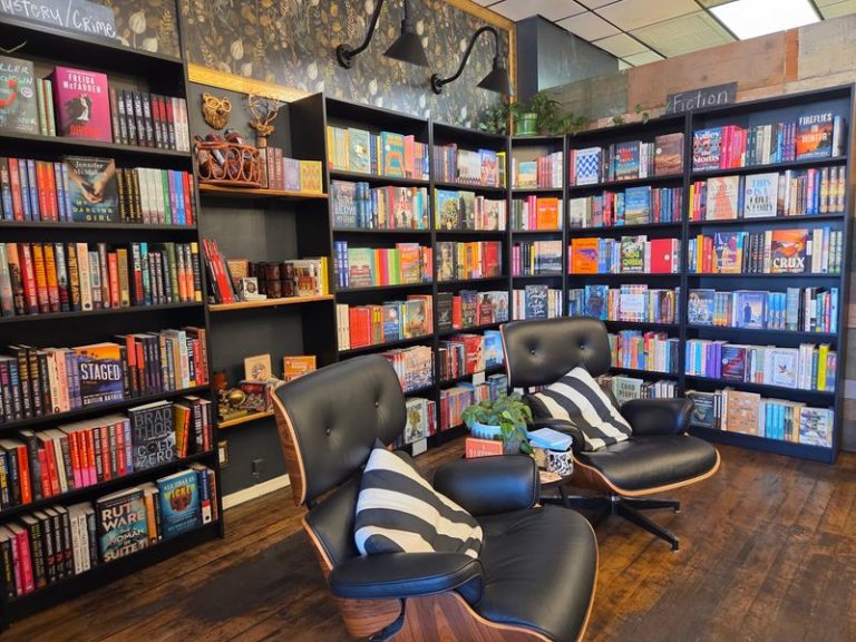 12 Arizona Bookstores Where A Quick Browse Quietly Swallows Your Whole Saturday