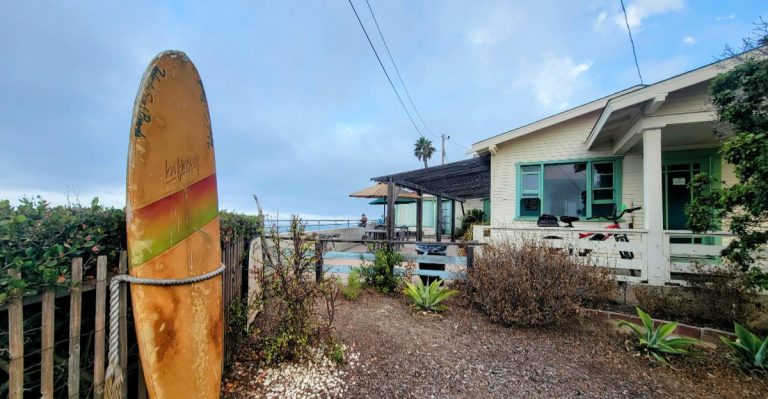These Rustic Beach Cabins In California Put You Right On The Shore Without Luxury Prices