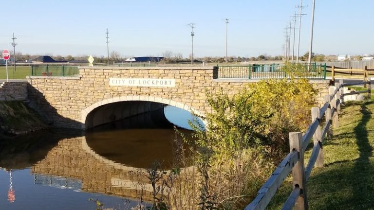 This Illinois Canal Town Lets You Bike A Towpath Past Historic Canal Remains And Former Grain-Mill Sites In One Afternoon