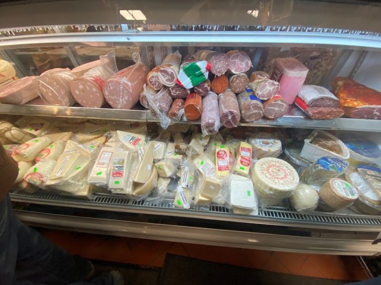 This Unassuming Cicero Spot Has Been Scooping Chicago’s Best Gelato And Stacking Meatball Sandwiches For Years