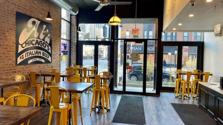 7 No-Frills Illinois Restaurants Where The Italian Beef Is Absolutely Worth The Drive