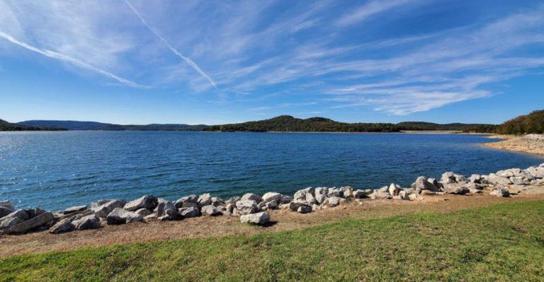 This Arkansas Lake Hosts A Late-Summer Festival You Have To See In 2026